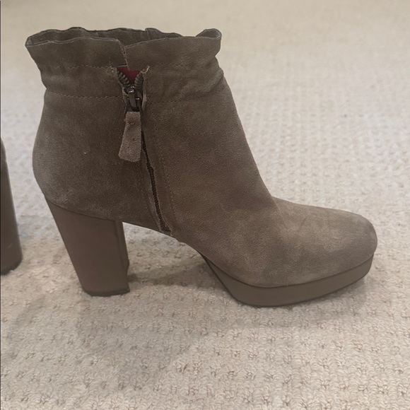 Booties - Picture 4 of 7